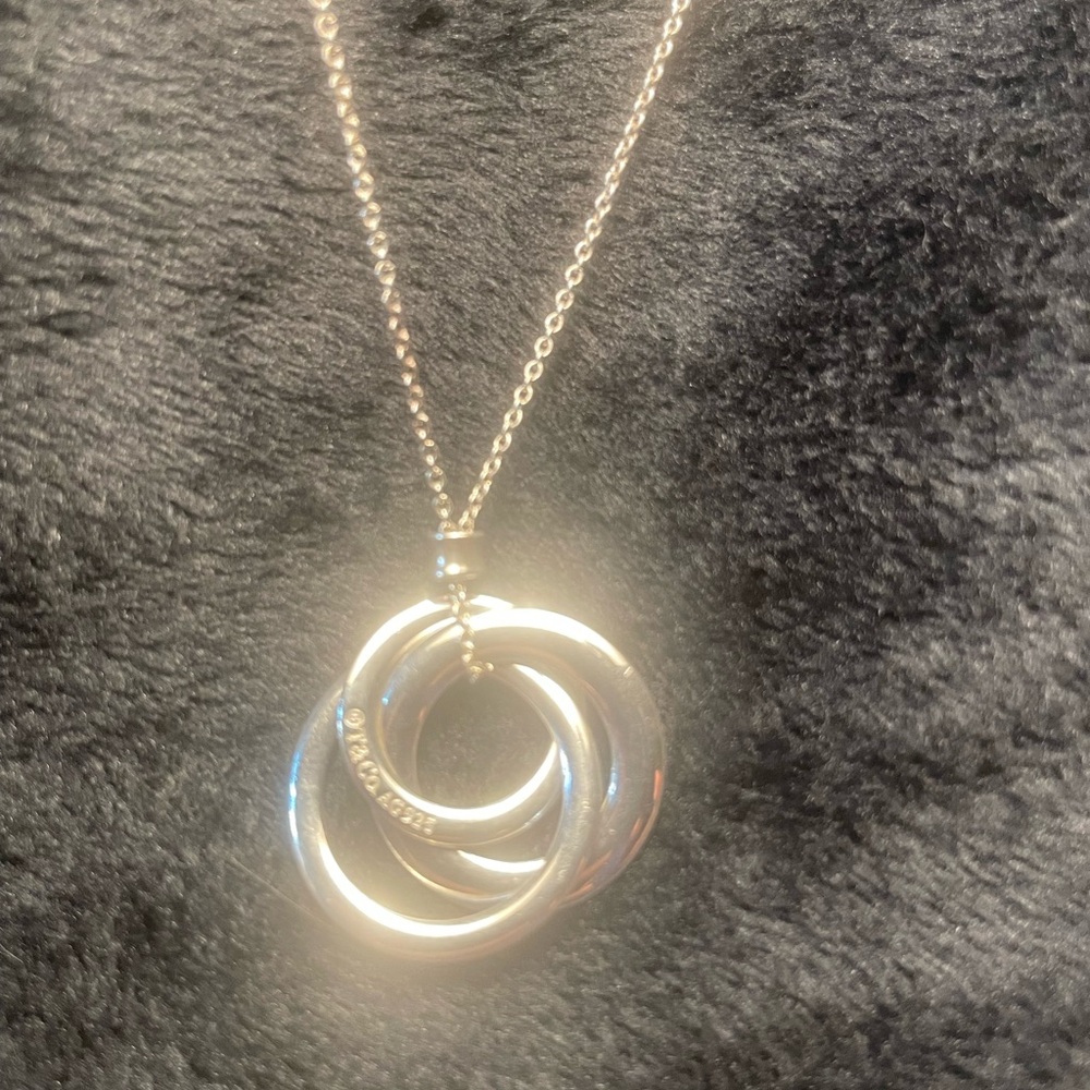 Tiffany & Co 1837 Interlocking Circles Necklace Pendant - Sterling Silver